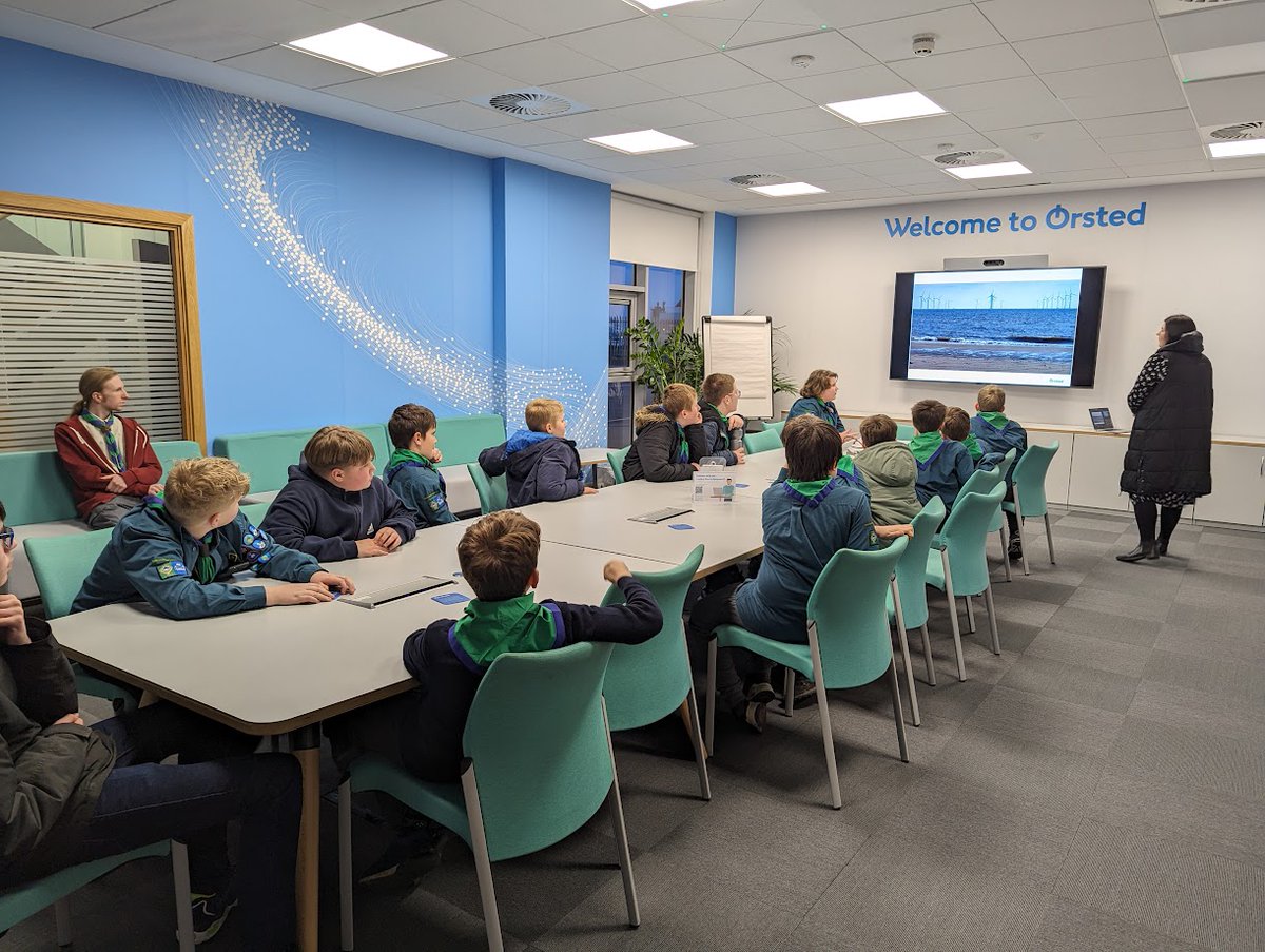 The 5th Grimsby Scout troop visited & were blown away by the scale of what's happening from #Grimsby Docks. Thomas, a Scout said 'I couldn't believe how big the largest turbine is!' 🤩