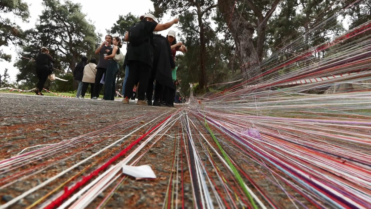 Büyükada'daki Aya Yorgi Kilisesi'nde dilek yoğunluğu yaşandı ntv.com.tr/turkiye/buyuka… Foto: DHA