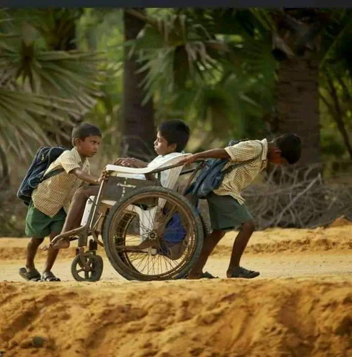 *❞ مہربان بنو اور کسی کو یہ بتانے کی کوشش نہ کرو کہ تم اچھے ہو۔❝*