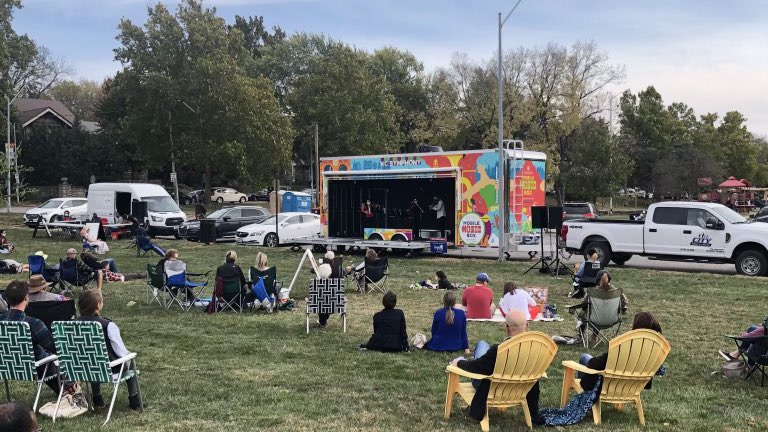 KCMOParks's tweet photo. Join us tonight at Loose Park for a magical evening with the KC Symphony! 🎵 The Music Mobile Box Concert starts at 6 PM. Don't miss this enchanting blend of nature and music! #KCSymphony #LooseParkConcert https://t.co/iTcb2CWtQG