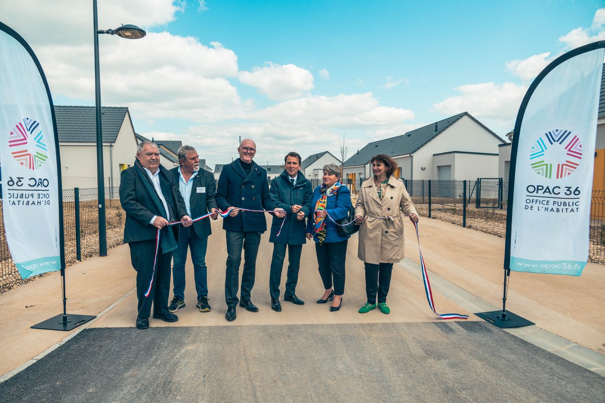 🏘️🏡✂️Inauguration du programme de l’OPAC « Le Pressoir » à Déols #OPACde l'#Indre lance la création de 68 pavillons sociaux dont 12 logements en accession à la propriété pour des familles modestes 👏