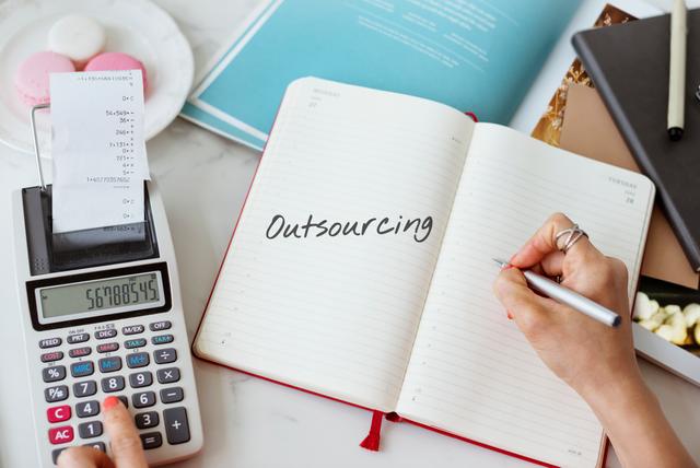 🤔 Should you be outsourcing? We're biased, but hear us out! 🚀 It's not just a trend; it's a game-changer for your business! 💼 Embrace tech, boost efficiency, wow clients! 🌟 Dive into our blog for more! ✨ 👉ow.ly/TyQC50OebIb #officesupport #SupportDDS #ZimWorX