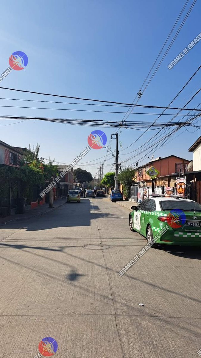 🔴Último Minuto Delincuente atacó a Carabineros en Pudahuel en Sector de Avda La Estrella y Laguna San Rafael, posteriormente se da a la fuga a pie y se parapetó en el baño de un negocio, personal del GOPE actuó y al momento esta detenido @biobio @chile_accidente @Louisvasquez23