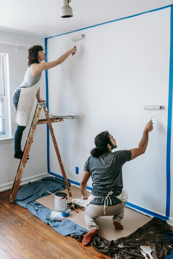 #HomeRenovations add more value to your home. These are some #DIY projects for you:

- Update fixtures.
- Install ceiling fans.
- Change the bathroom tile.
- Replace kitchen cabinets.
- Uncover and refinish hardwood floors.

Read the full list here: bit.ly/43D7pus