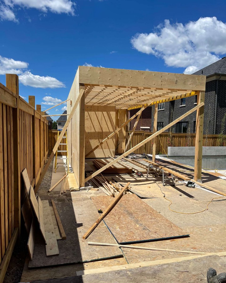 TrimatrixConst's tweet photo. 🏗️ Witness the transformation as we frame your dream cabana in Toronto! The perfect backyard escape is just a call away. Don’t delay, contact us today and let's make those backyard dreams a reality! 🌳✨

☑️ https://t.co/h4hav6ZaeT https://t.co/WGYuaclMaa
