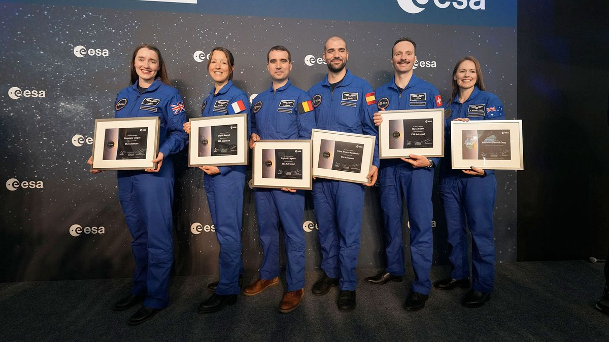 #HumanSpaceflight ESA graduates the 'Hoppers': Europeans, Australian pass astronaut basic training space.com/esa-astronauts…