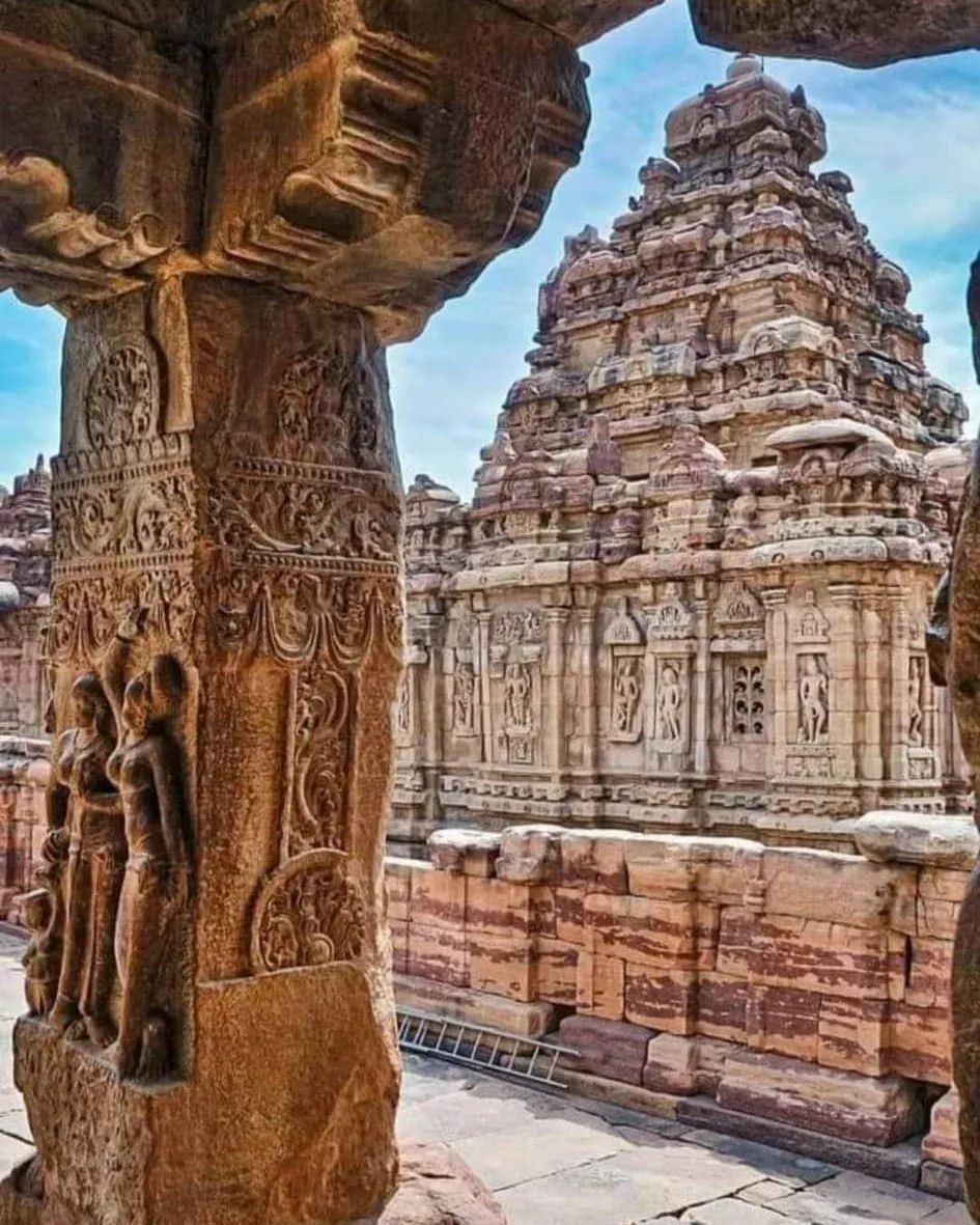 An 8th century Wonder 
Mallikarjuna Temple
Pattdakal, Bagalkot Karnataka

#pattdakal #badami #badamicaves #badamichalukyas #karnataka #8thcentury #india #temple #mallikarjuna #virupaksha #lordshiva #architecture