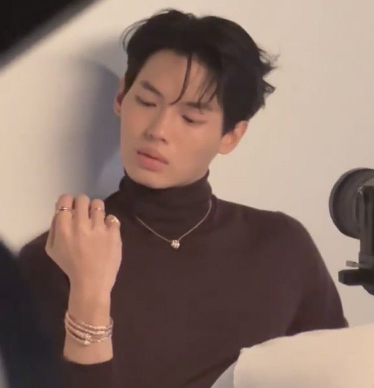 _fairy301_'s tweet photo. Win: Since he left the company, we haven't really talked to each other.
____
Media : Did you line him or congrats him
Win: Not that much 
____
Media: How do you feel when you saw those people dating?
Win: What should I be like? I'm just me as usual 

KING IS HERE 💅

#winmetawin https://t.co/G8nM04TXNG