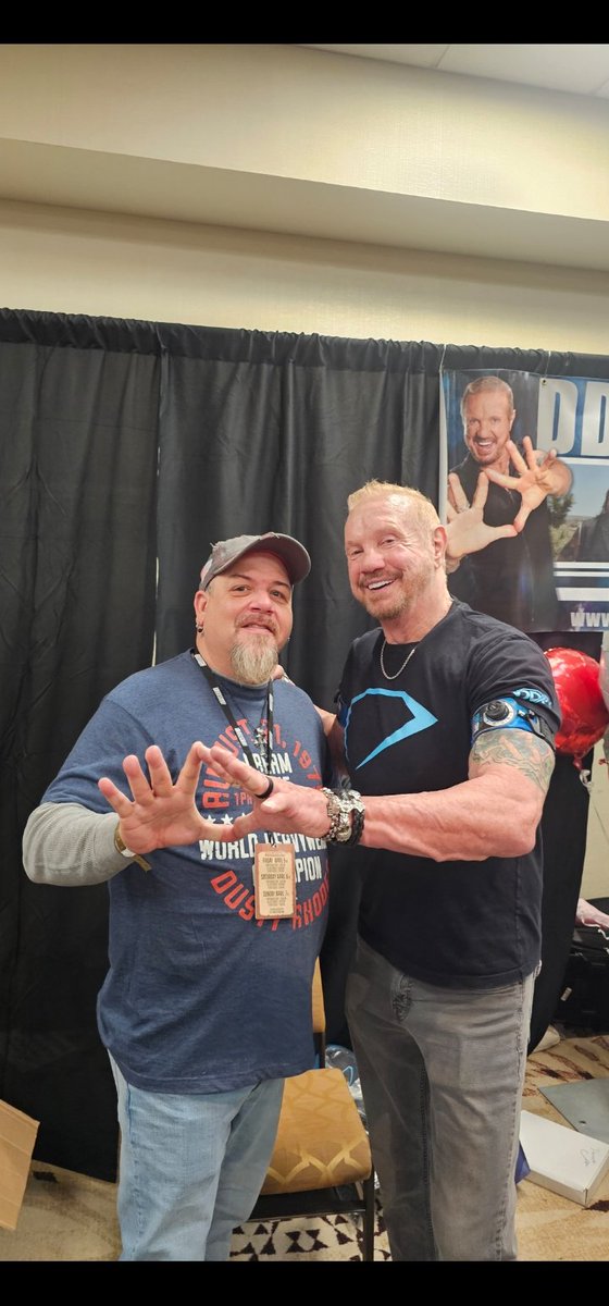 @RealDDP @HBO I thanked you in Philly, and I am thanking you again. Thank you so much for helping people the way that you have! #BANG