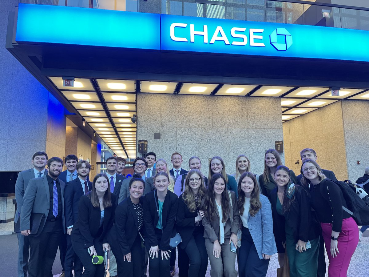 Members of the Menard Family Scholars program had a great industry learning trip to Chicago visiting Toast, StoneX, PwC, RSM, &amp; JP Morgan Chase Foundation! Thank you for generously hosting our scholars, giving them a chance to explore your workplaces &amp; learn from industry pros.