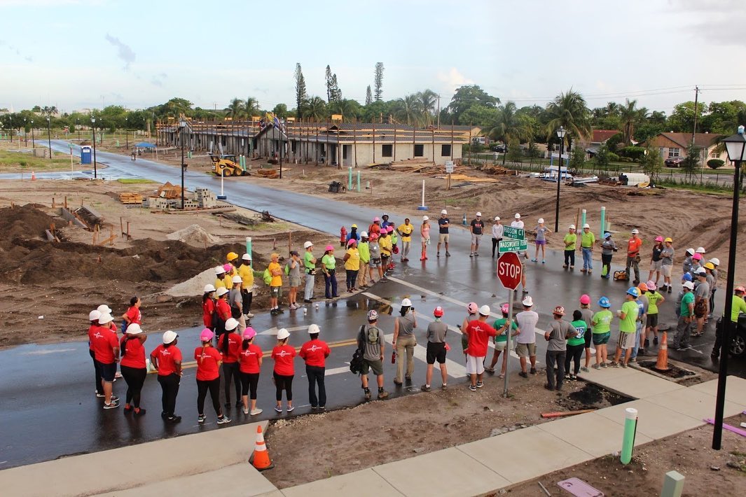 HabitatBroward's tweet photo. The true worth of our organization resides in its people whose kindness and dedication inspire us all. 💙
#BuildingTogether #HabitatImpact #CommunitySupport #affordablehomes #SocialGood #AffordableHousing #BrowardCounty #makeadifference #habitatbroward #helpingourcommunity https://t.co/goYOpPvmVe