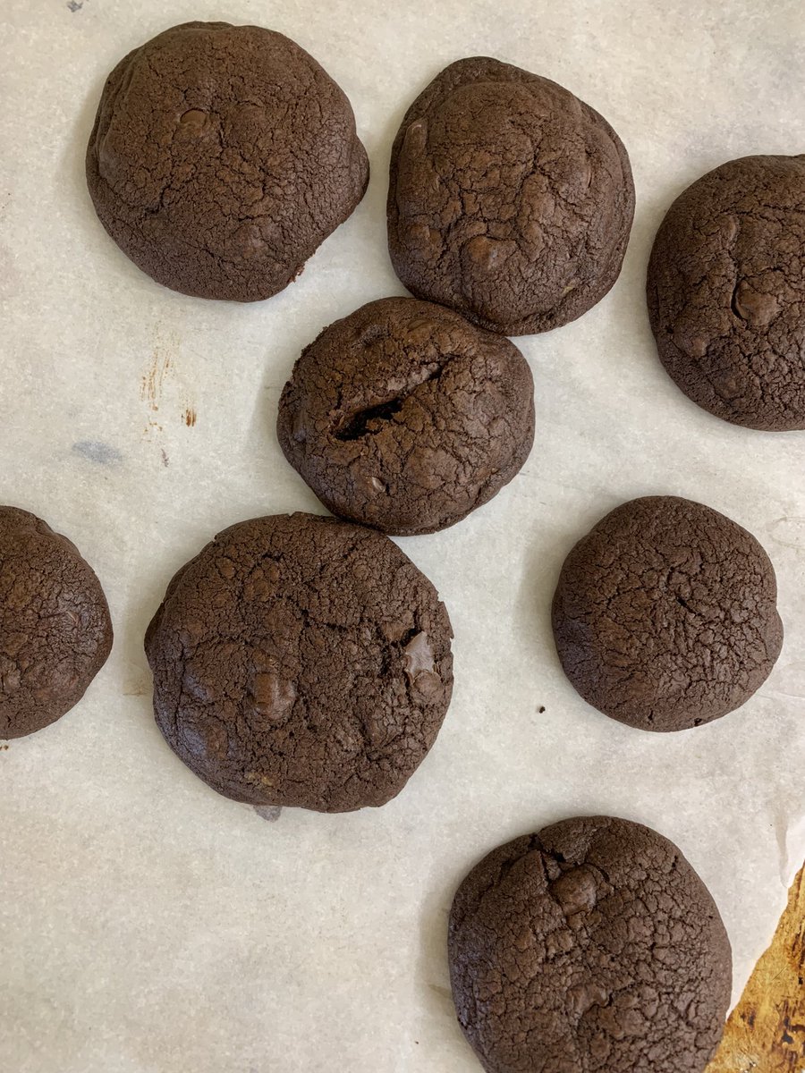 MsShorttRobert's tweet photo. Double chocolate chip cookies are on the menu this week in the foods lab 😋

@EllenvaleJrHigh @HRCE_NS https://t.co/eAnb5qZACV
