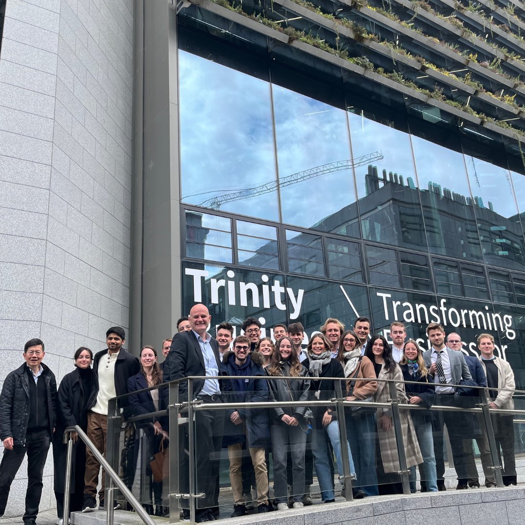 We were delighted to host students from @essec’s Master in Strategy and Management of International Business for a discussion on Irish economic growth over the last 30 years and beyond! 💡 🎇 #TransformingBusiness #AI #Business #EconomicGrowth @tcddublin @The_CoBS