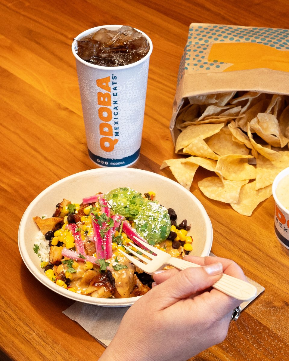 qdoba tweet picture