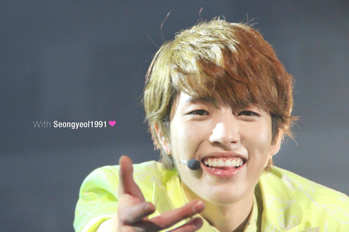 🍒🦌 tweet media