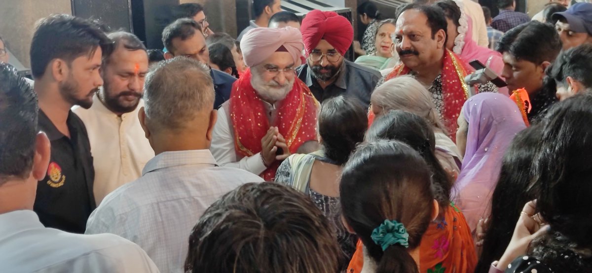 Sought blessings at the sacred Shree Bada Hanumanji Mandir in #Amritsar on the auspicious eve of Hanuman Janmotsav. #HanumanJayanti