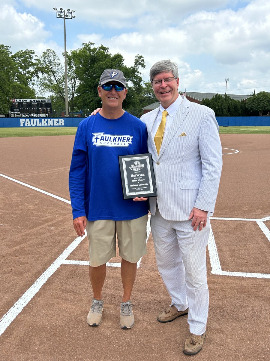 Coach Hal Wynn was presented with his 900th win award on Friday! He is only the 6th in NAIA history!!