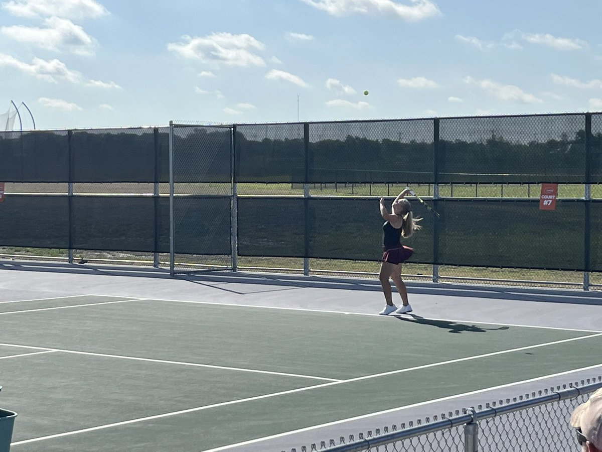 🎾 Whitesboro Tennis is off to a great start at the district tournament in Celina this morning! Lots of kids competing hard with the goal of surviving & advancing! Can’t wait to see how many secure a spot at regionals tomorrow! #BOROTUFF