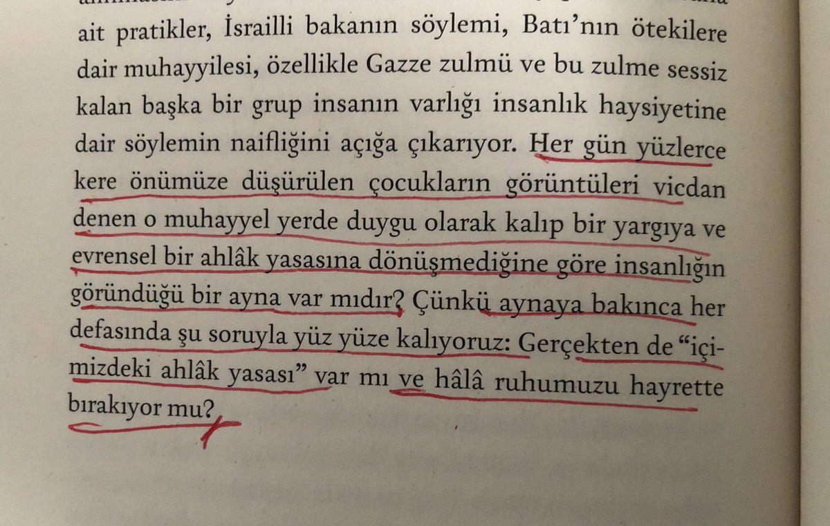 “Her gün yüzlerce kere önümüze düşürülen çocukların görüntüleri vicdan denen muhayyel yerde duygu olarak kalıp bir yargıya ve evrensel bir ahlâk yasasına dönüşmediğine göre insanlığın göründüğü bir ayna var mıdır?” |@esref_altas - İnsanlık Hangi Aynada Görünür?\s.198