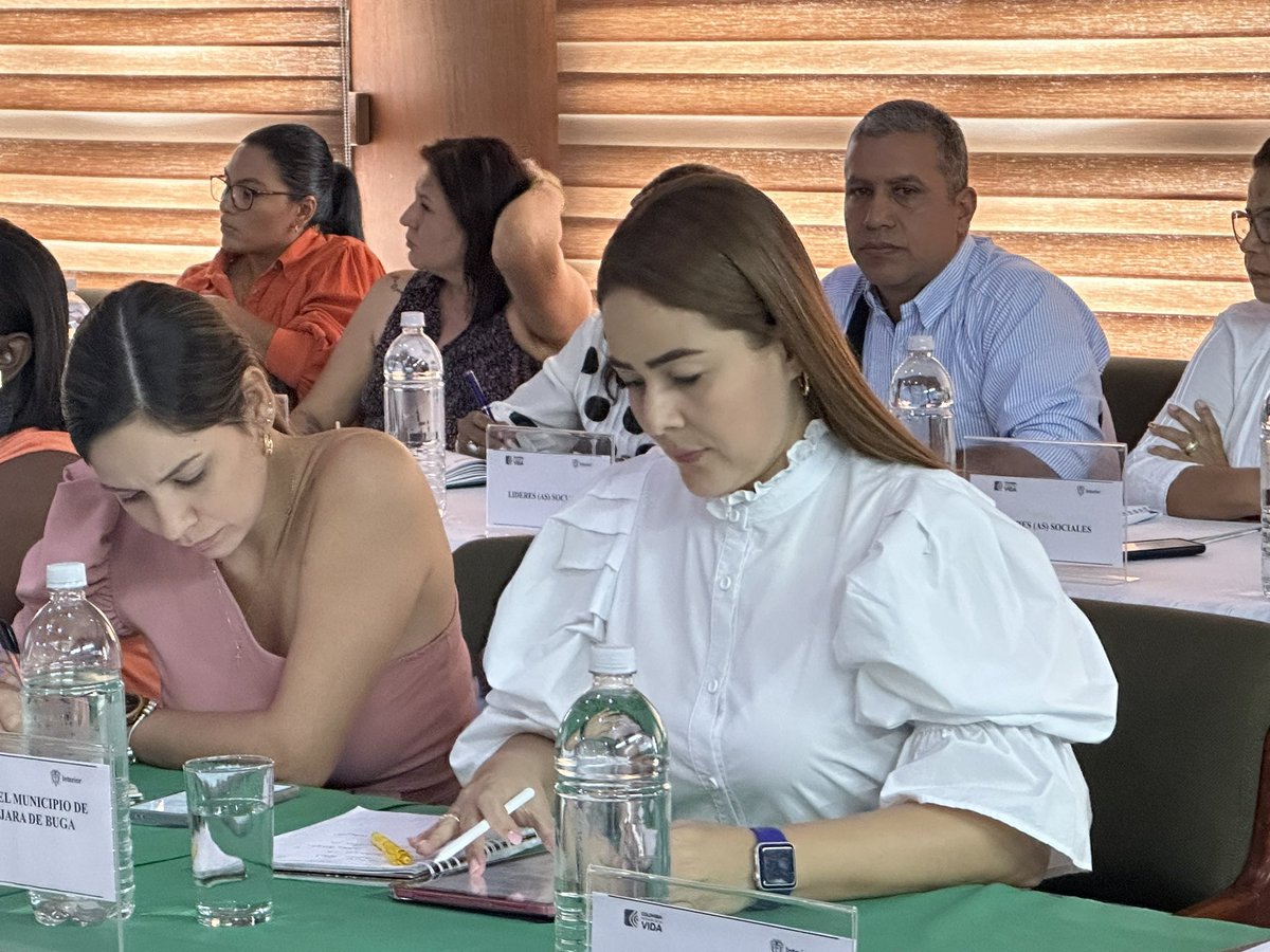 karolmartinez tweet media