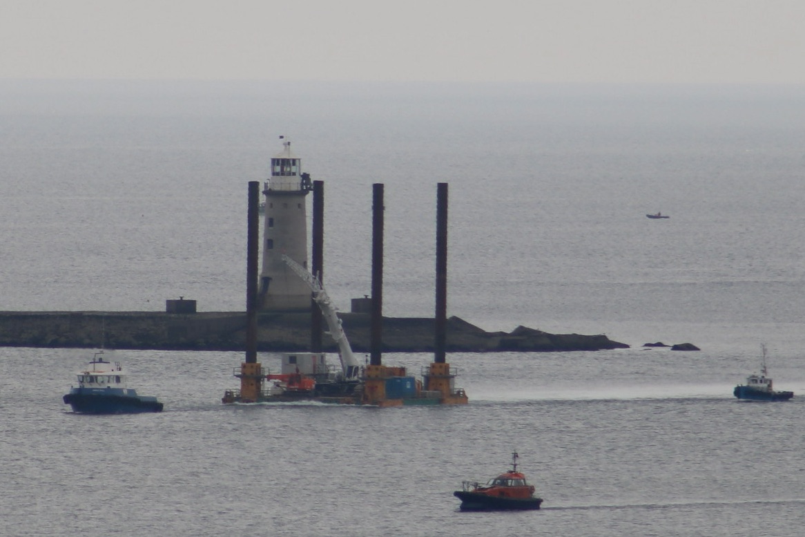Always an amazing sight to see in the Sound with tugs and Plymouth Pilot boat escort at the Plymouth Breakwater earlier today: westwardshippingnews.com contact@westwardshippingnews.com