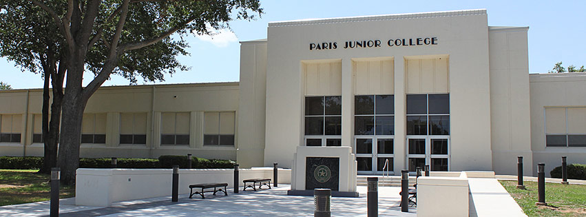 TACC_News's tweet image. Continuing our celebrations of #CCMonth with a spotlight on @ParisJC. This summer, Paris Junior College is doubling down on scholarships for graduating high school seniors from the PJC service area. Its 2024 summer scholarship will cover tuition and fees for any two courses…