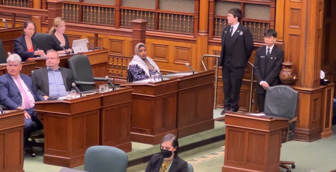 An active hour at Queen's Park: leaders scheduled to meet with the NDP leader were denied entry because they were wearing kiffyehs, a group of demonstrators was kicked out of the house and MPP Sarah Jama is now wearing her kiffyeh in defiance of the ban #onpoli