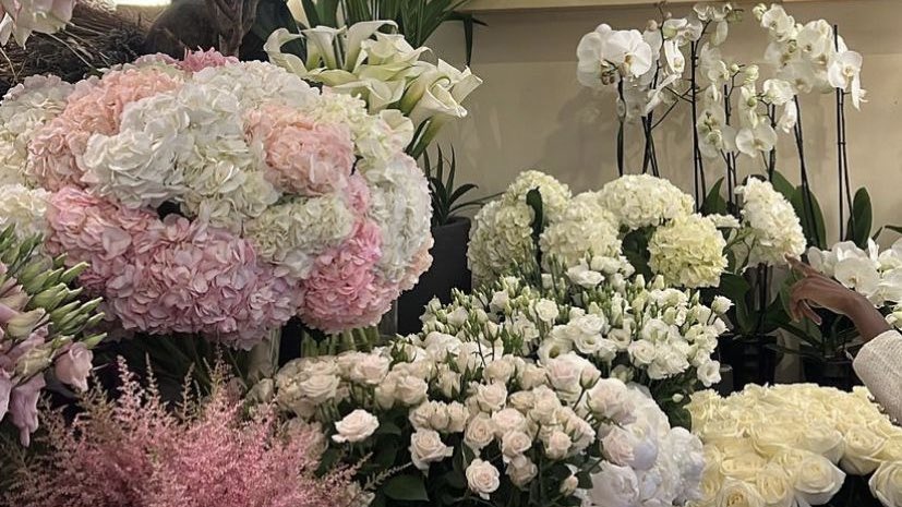 malusokay's tweet photo. Nothing better than fresh flowers 🎀 https://t.co/4oQZqgIkeV