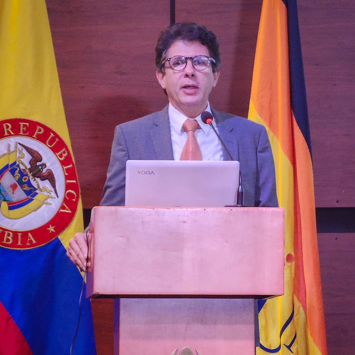 UniversidadUNAD's tweet photo. 🌳 Presentamos el programa de pregrado en Ingeniería Ambiental UNAD, vía virtual, fortaleciendo un futuro sostenible💪🏻Con expertos del sector ambiental, productivo y autoridades, exploramos su impacto regional y en la gestión ambiental ☀️🍃
🌿 Más en 🔜 https://t.co/c0UeNIunG2 https://t.co/Vs2UxPt9sV