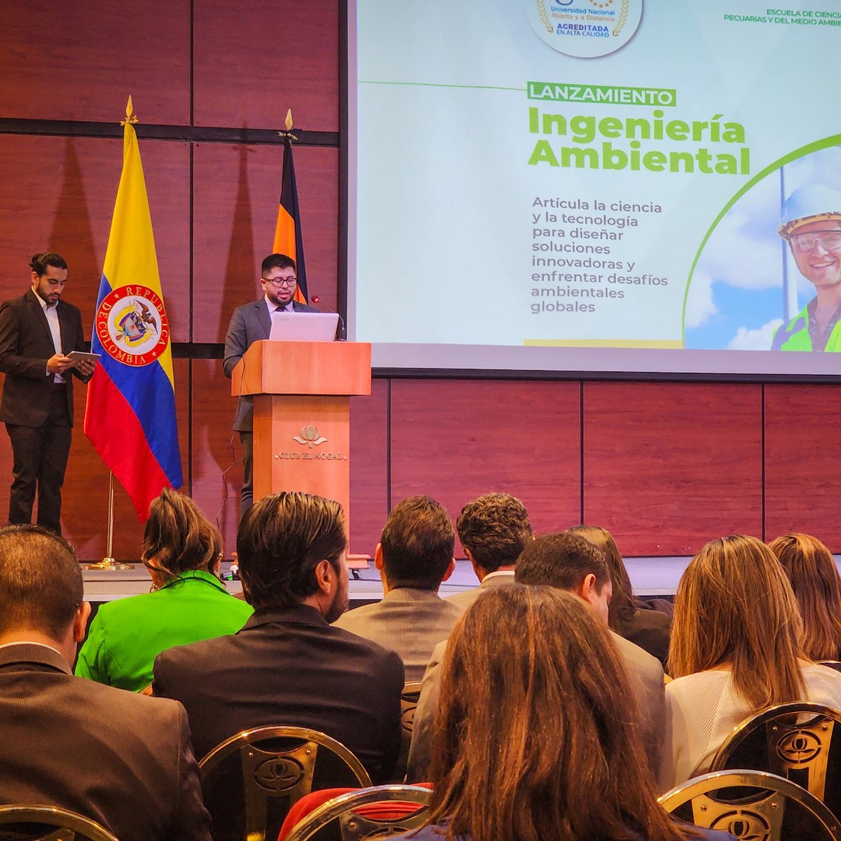UniversidadUNAD's tweet photo. 🌳 Presentamos el programa de pregrado en Ingeniería Ambiental UNAD, vía virtual, fortaleciendo un futuro sostenible💪🏻Con expertos del sector ambiental, productivo y autoridades, exploramos su impacto regional y en la gestión ambiental ☀️🍃
🌿 Más en 🔜 https://t.co/c0UeNIunG2 https://t.co/Vs2UxPt9sV
