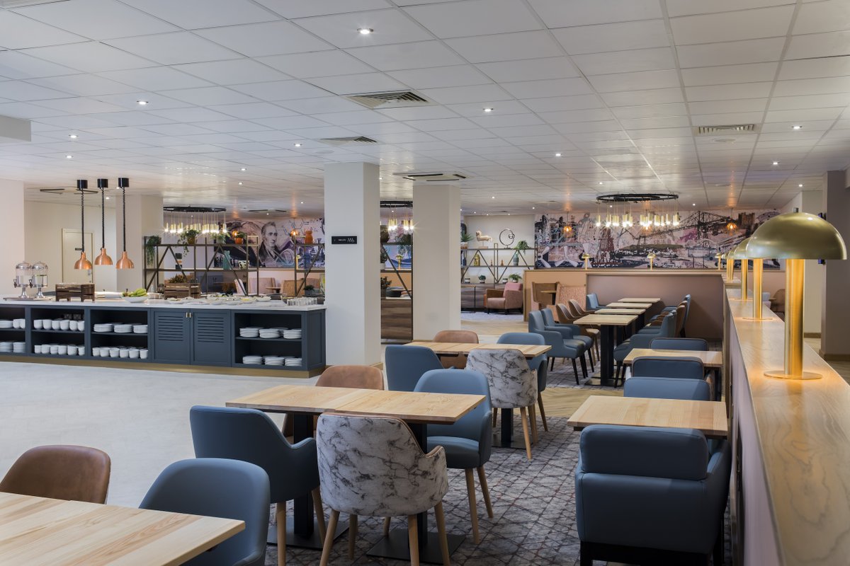 New @Aspirelounge at #Newcastle Airport marks a world first in airport #hospitality offering three #lounge products to passengers.  👉 cutt.ly/Yw6oWLs8
@aviationweek @thepointsguy @CNTraveler @BTUK