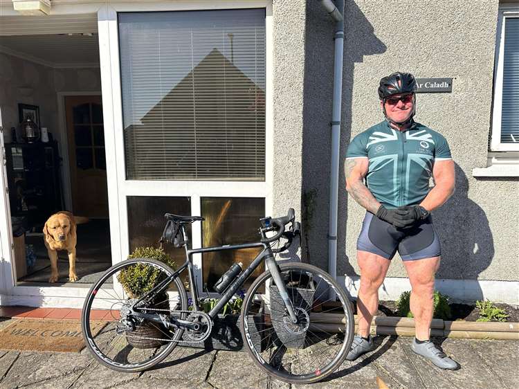 Good luck to Kev Stewart, student based @HighlandTheol, setting out on a 218-mile route raising funds for @PoppyLegion cycling in Pedal Normandy Beaches to mark the 80th anniversary of D-Day! ➕Read more: bit.ly/4aHrItF #ThinkUH