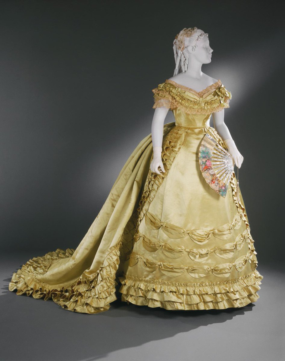 Evening dress by House of Worth, 1866-68. Philadelphia Museum of Art.