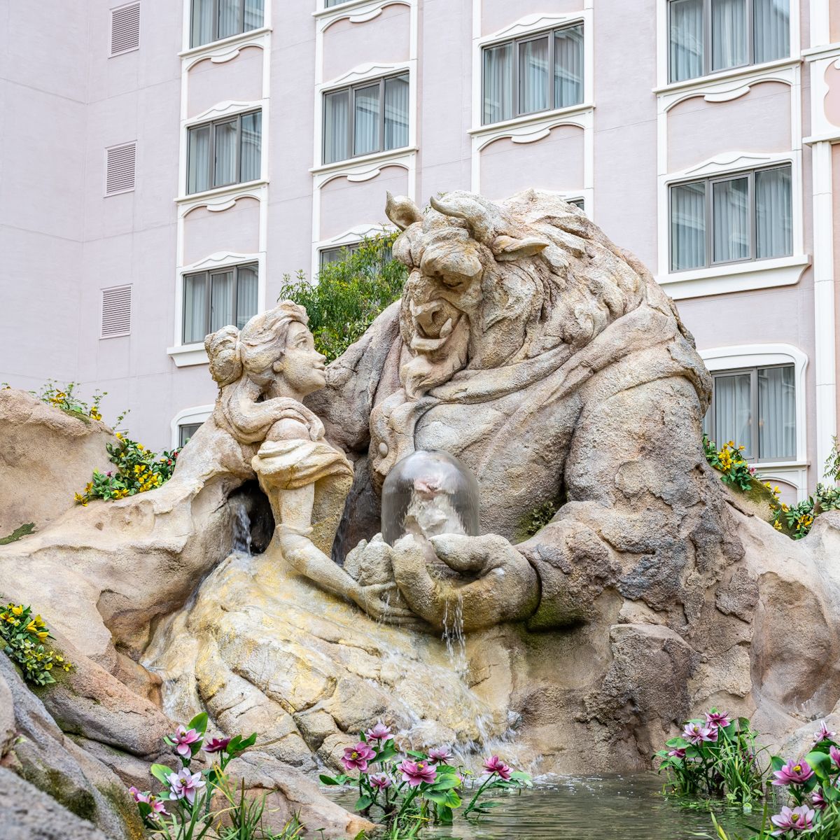 TheDisneyBeast's tweet photo. Beauty and the Beast characters in the Rose Court at the Fantasy Springs Hotel.. Beast holding the enchanted Rose.. 🥹 https://t.co/Db3kEH3TsT