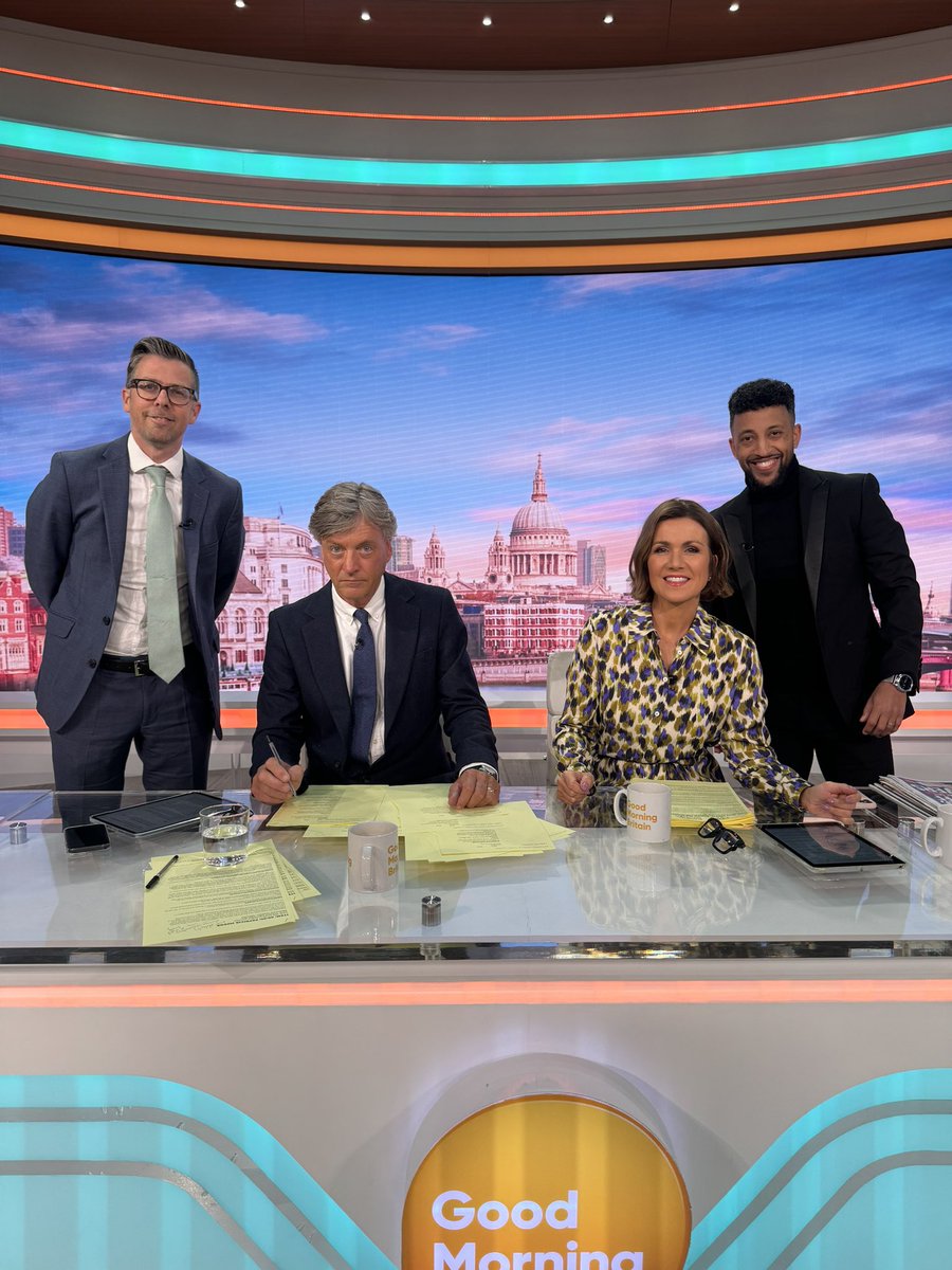 Great to be on @GMB debating with @MattGreen_JGM this morning about offering an enriched school day for our students. Really lovely to meet @susannareid100 and @richardm56!