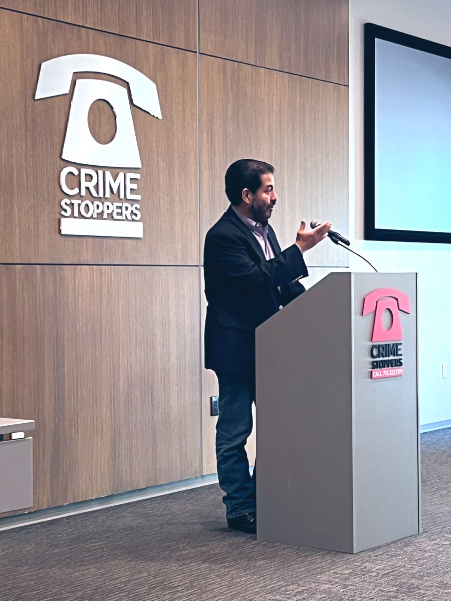paulscordova's tweet photo. Thank you @AdrianGarciaHTX for taking the time to address the Houston Area Chiefs of Police Association @CrimeStopHOU. Your discussion of how Harris County government can support our endeavor to keep the community safe was very relevant to us! #HAPCA https://t.co/s6DDPsVlum
