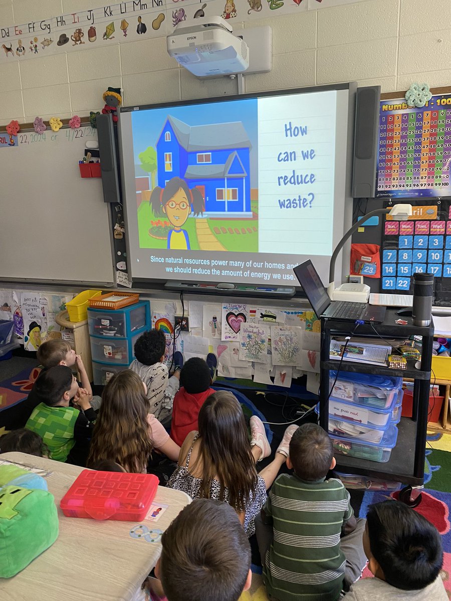 MrsDonovan5's tweet photo. Learning how to care for our precious Earth 🌎♻️ @melandyk @JOlsyn1109 @MountOliveTSD https://t.co/Pq81FPXGTF