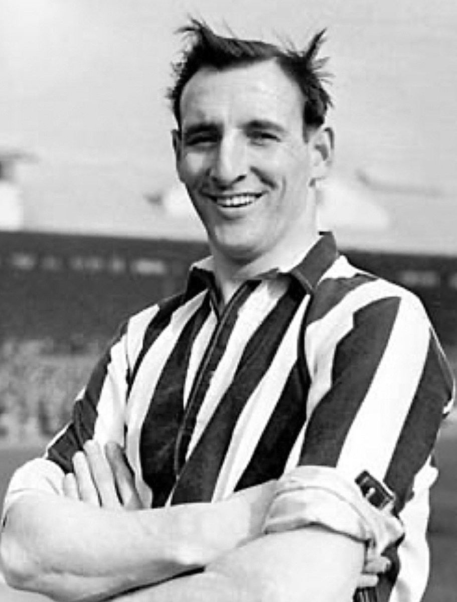 Born on this day a century ago Frank Brennan 6'3'Rock of Tyneside' he was without doubt one of the best CH to ever represent NUFC. He was the 'King Pin' of the glory years of the 1950s with NUFC where he was a FA Cup winner in 1951 and 1952 and he gained international recognition