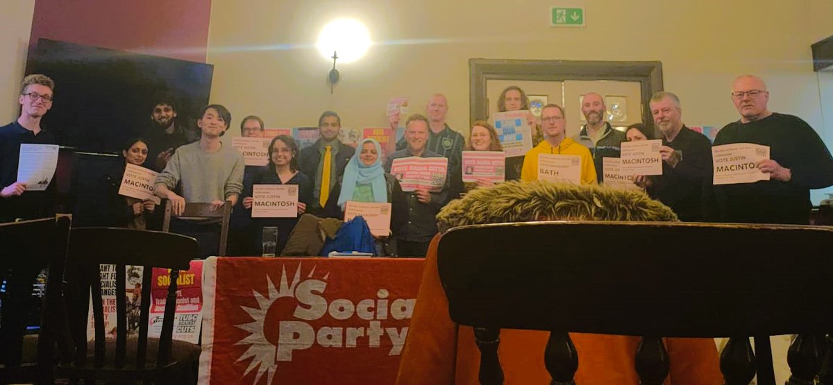 Great reception in Bearwood last night to Socialist ideas and a No Cuts budget. We will end low pay and restore our local services. Because Socialism cares. @NadiaDitta @brumsocialists #thebeartavern #bearwood #smethwick #socialism #nocuts #abbeyward #sandwell