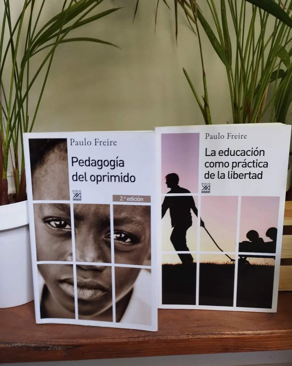 Por el #DíaDelLibro, recomiendo, para cualquier enseñante o simplemente para cualquier persona amante de la educación, los acercamientos que Paulo Freire hizo a través de sus libros y experiencias. Su pensamiento sigue muy vigente hoy en día.