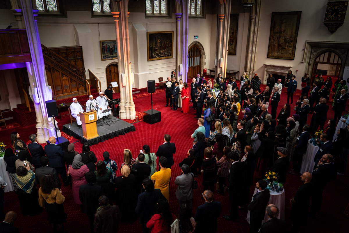 Yesterday evening, we were delighted to host a reception to celebrate #EidAlFitr2024, bringing hundreds of people to Guildhall, including representatives of Muslim and interfaith communities across the Square Mile and beyond.
