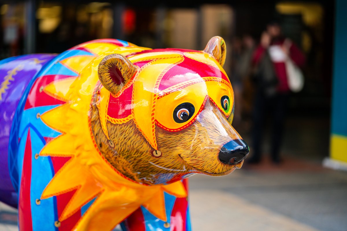 Discover @inkingstonuk's Bear Hunt with 10 hand-painted, bear sculptures, inspired by ‘We’re Going on a Bear Hunt’, the much-loved picture book by M. Rosen and illustrated by H. Oxenbury. Find it in Kingston town centre until 7 June. #KingstonTogether kingstonuponthames.info/beartrail