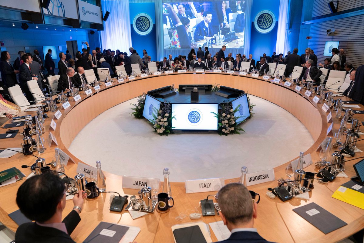 NEW – Q&A: Climate finance at World Bank and IMF spring meetings 2024 | @Josh_Gabbatiss Read here: buff.ly/49UkKAa