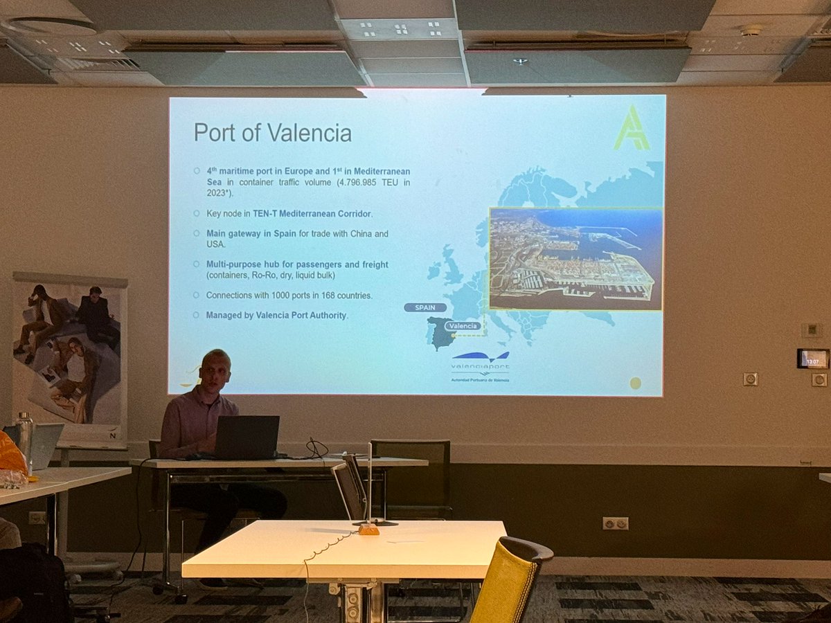One of our use cases is lead by the Port of Valencia - the 1st port in the med, and 4th in Europe - which has many complex and fast moving systems and process. Trust in AI is crucial!