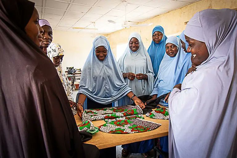 Unissons nos efforts pour promouvoir l'inclusion des femmes dans toutes les sphères de la société, un rempart efficace contre l'#extrémisme et un vecteur de paix. Les inégalités sont des leviers que les extrémistes exploitent.
#terrorisme #Mali #JNIM #EIGS #Sahel
📸: illustration