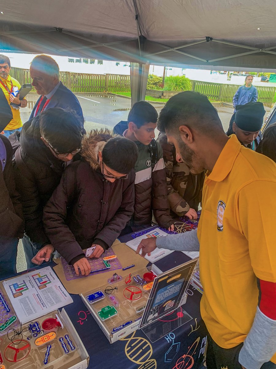 💡 Spare an afternoon and shape a life. We couldn't do what we do without incredible volunteers, sharing their passion and their time with the young people we meet on our STEM truck visits. See yourself showing young people they can do or be anything? 👇