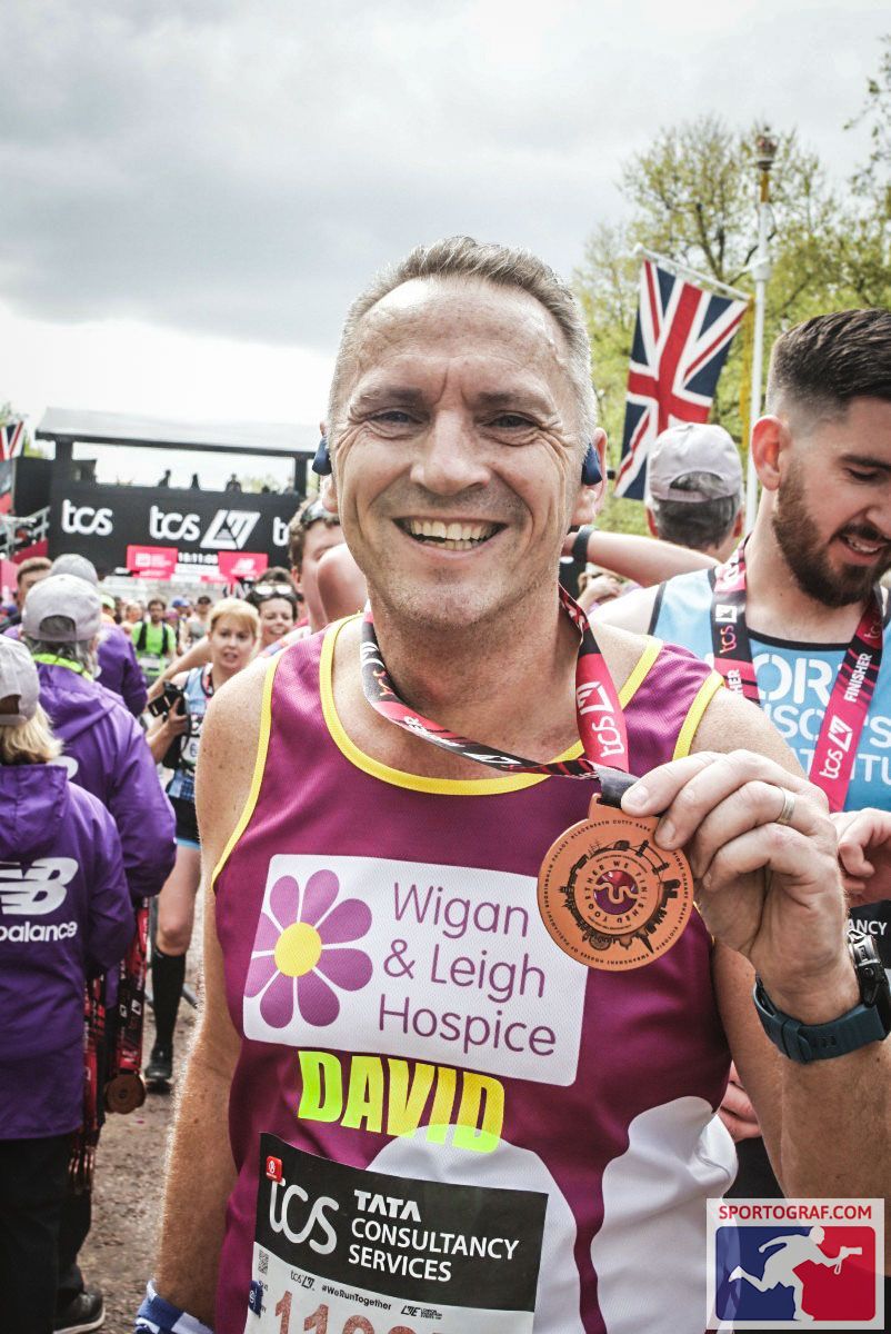 What an amazing time at the <a href="/LondonMarathon/">TCS London Marathon</a> which i was running for <a href="/WL_Hospice/">Wigan & Leigh Hospice</a> The crowds where amazing, it took running to another Level. I so hope i can run it again next year. Thanks so much <a href="/MissBeehive/">Mari Wilson</a> for looking after us this weekend.
2024tcslondonmarathon.enthuse.com/pf/david-young…