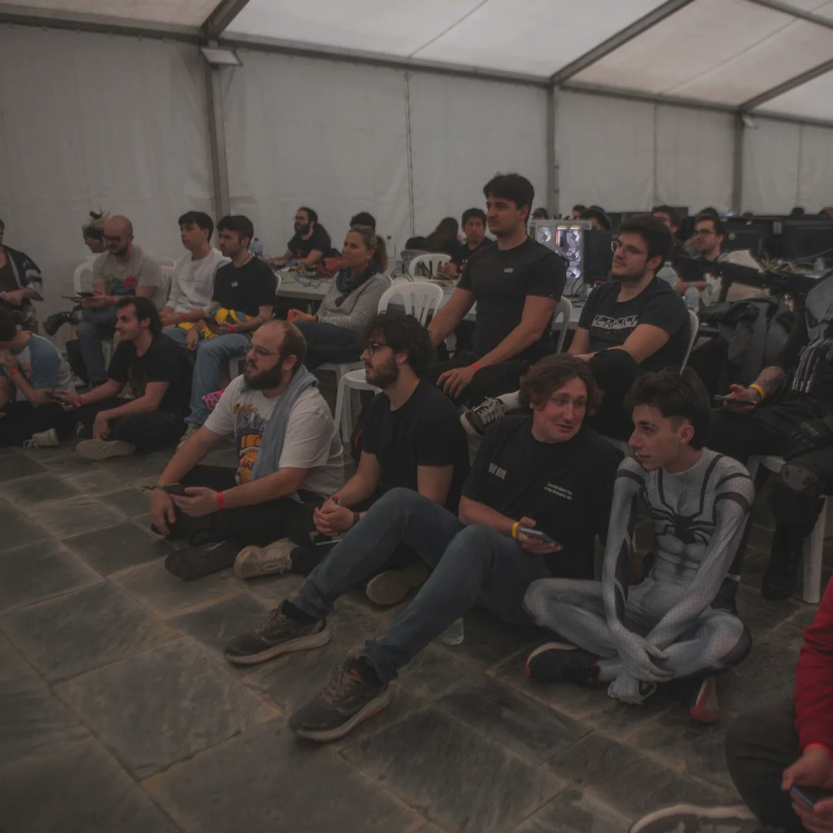 GameExperienx's tweet photo. ¡Hola de nuevo lanerxs!

Gracias por acogernos una vez más después de tanto tiempo y con tanto cariño ❤️‍🩹❤️‍🩹❤️‍🩹 ¡Sois los mejores!

Esto no es un adiós, es un hasta pronto, así que ¡id guardando todas vuestras ganas porque seguiremos!

🔜To be continued... https://t.co/ZJSh0k16fB
