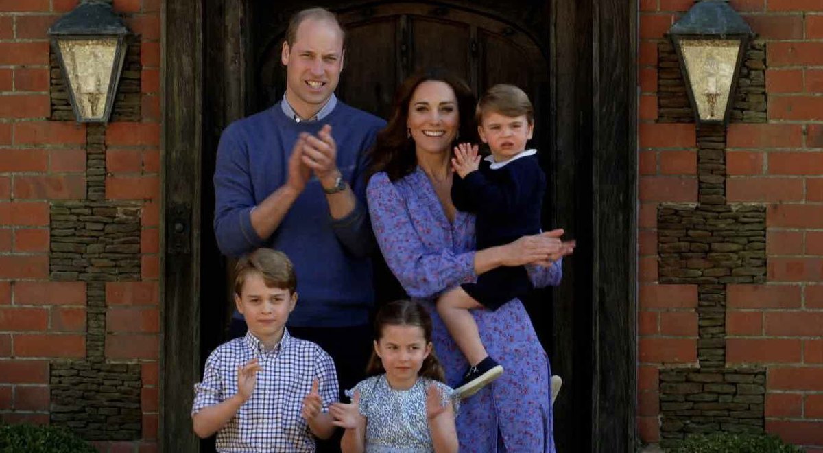 duchesskatenews's tweet photo. #OTD April 23rd for The Princess of Wales…
2014: Day 17 of #AnzTour — @AusAirForce Base Edinburgh & Playford Civic Centre.
2017: Supporting #TeamHeadsTogether at the @VirginMoney @LondonMarathon.
2018: Leaving the Lindo Wing with Prince Louis.
2020: @BBC’s “Big Night In”. https://t.co/x9S62DLdo5