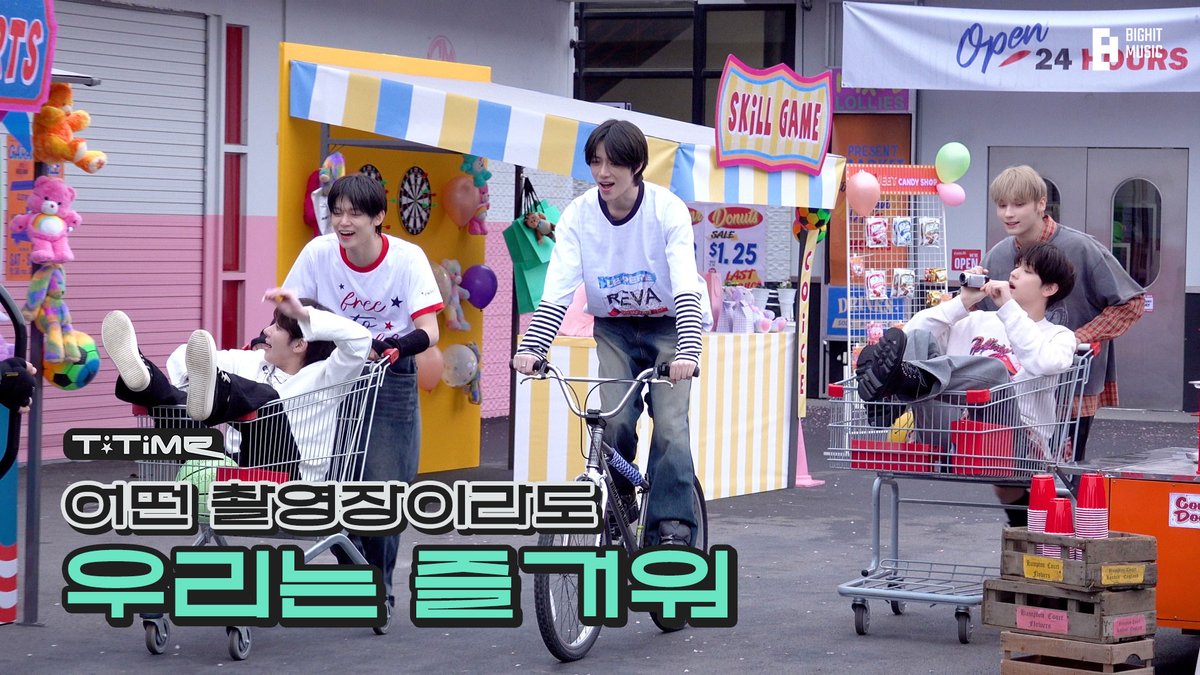 TXT_bighit's tweet photo. 행복 치트키 #투모로우바이투게더는 어떤 촬영장이라도 즐거워🎶 | T:TIME | TXT (투모로우바이투게더)
(https://t.co/cfn0C9zg2j)

#TOMORROW_X_TOGETHER #TXT https://t.co/CSoJdP0Va3